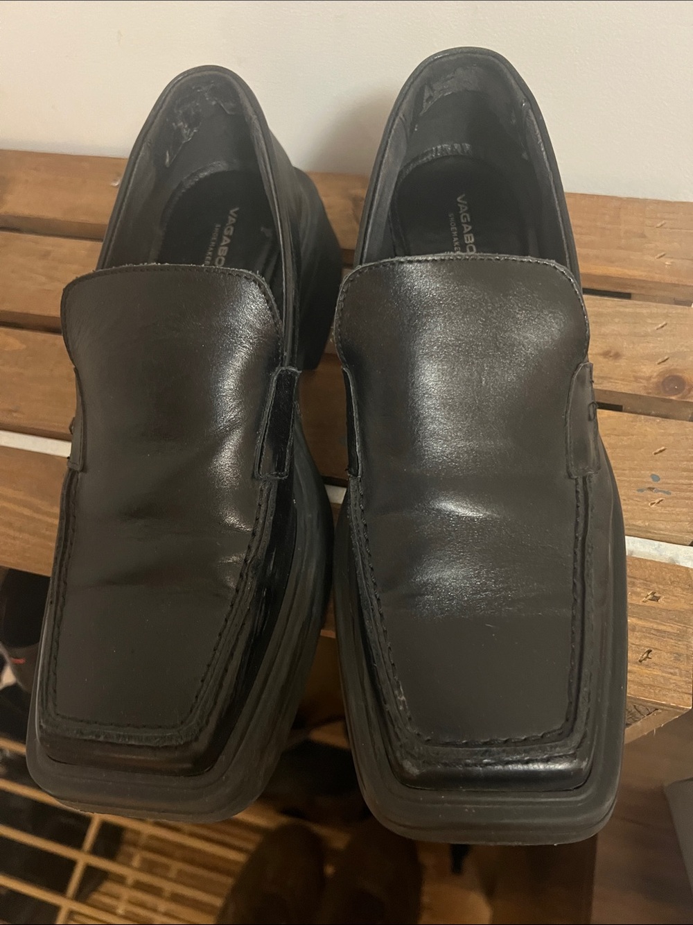 Vagabond Black Eyra Loafer Box with Labels